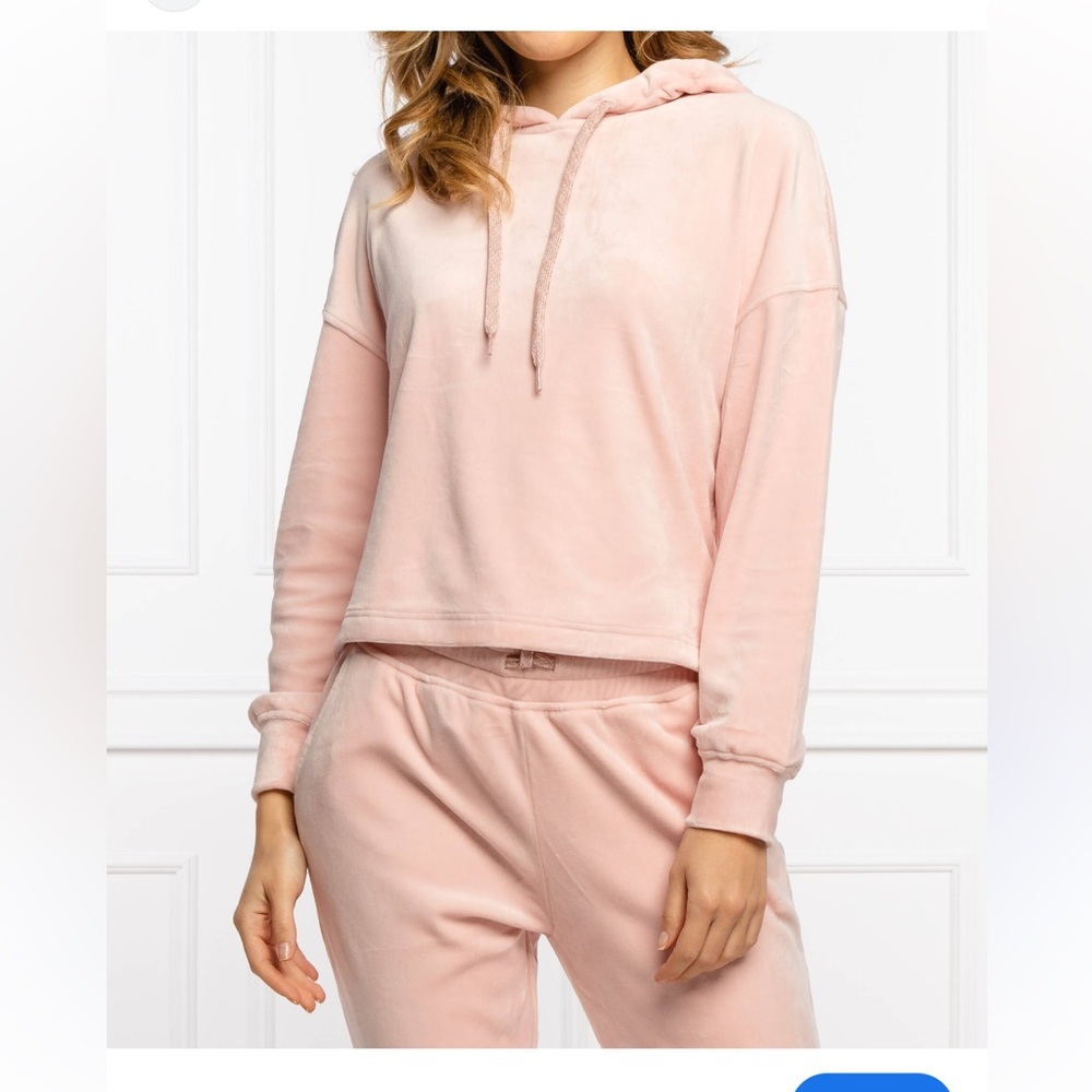 UGG Women's Pink Lounge Set